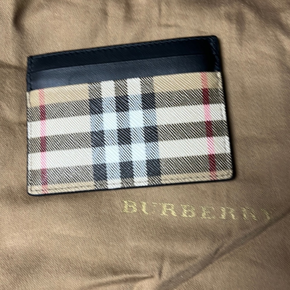 Burberry card case